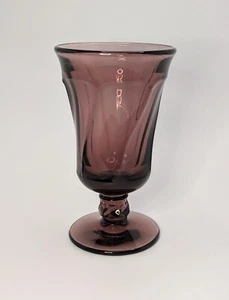 Juego de 4 vasos de jugo de vino con patas de amatista Fostoria Glass Co. JAMESTOWN No.2719 - Imagen 1 de 4