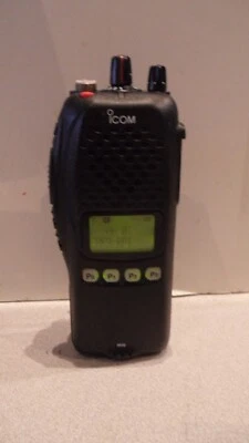 Icom IC-F40GS-2 UHF 450-490MHz Two way Radio - Image 1 of 4