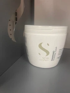 Mascarilla iluminadora Alfaparf Milano Semi Di Lino Diamond - 500 ml, 17,4 FL OZ - Imagen 1 de 2
