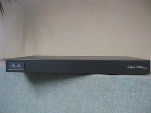 Routeur Ethernet Cisco 2501 47-4406-01 10,0 Mbps IEEE 802.3 SNMP - Photo 1/2