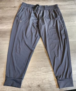 Under Armour Black Loose Fitting Athletic Pants Women's XL Short 24" Inseam - Picture 1 of 5