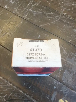 Motorcraft RT-170 Engine Coolant Thermostat - 180 Degree - OEM Ford D27Z-8575-A - Image 1 of 4