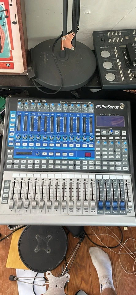 Mezclador digital de rendimiento y grabación de 16 canales PreSonus StudioLive 16.4.2 Foto 1 de 1