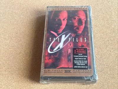 SEALED The X Files Fight The Future 1998 VHS Limited Ed Collector Card Read Desc - Imagem 1 de 4