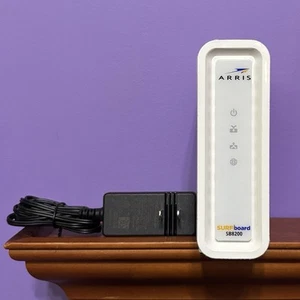 ARRIS SURFboard SB8200 DOCSIS 3.1 white Cable Modem W/ Power Adapter - Afbeelding 1 van 21