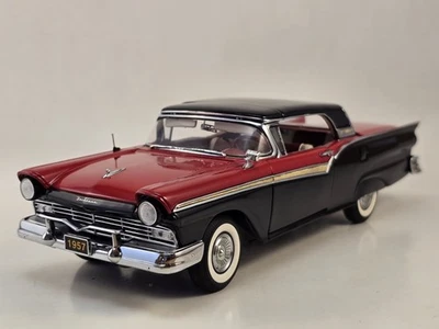 Ford Fairlane 500 Skyliner 1957 Danbury como nuevo "50 aniversario" LE 1:24 L@@K! Foto 1 de 4