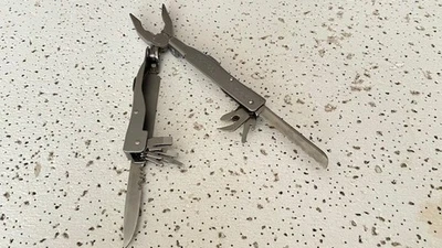 BUCK KNIVES BUCK TOOL Modelo De Colección: 360 USA Multi Herramienta Alicates de Plata, Hoja Combo Foto 1 de 4