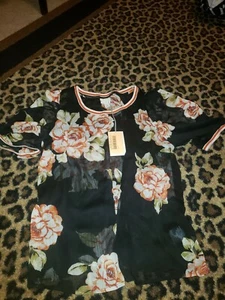 Ladies ANDEAWY TOP.size S - Picture 1 of 3