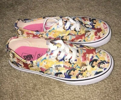 Niñas Vans X Disney Multi Princesa Zapatos Jóvenes Niños 3Y Ariel RARO AGOTADO Foto 1 de 4
