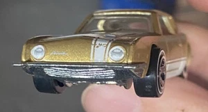 Hot Wheels 1:64 1963 Studebaker Avanti Coupe Golden Loose Neat Look! - Picture 1 of 11