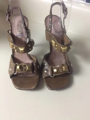 LL PRADA ITALIA Sandalia de Cuero Tejido Sin Cordones Zapato Mula 5.5 MARRÓN Taupe Tachuela y2k Foto 1 de 4