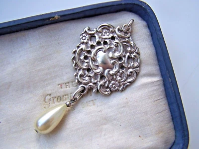 VINTAGE ORNATE 925 SOLID STERLING SILVER PEARL LAVALIERE DROP PENDANT NO CHAIN - Image 1 of 4