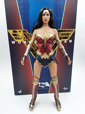 Hottoys HT MMS359 1/6 Wonder Woman 1.0 Action Figure Body Outfits Head 12in. New - Image 1 of 4