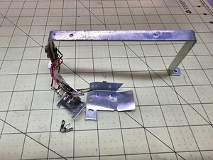 Dual 1209 Record Player Turntable Parts - RCA Output Jacks Assembly - Picture 1 of 6