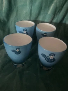 4 vasos laterales de piscina Disney Tiki acrílico remolino Mickey vasos tazas azules - Imagen 1 de 6