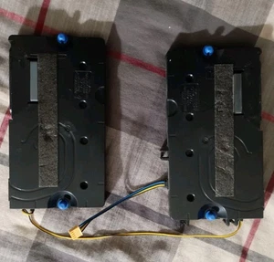 Altavoces estéreo Samsung UN65TU700B - Imagen 1 de 8