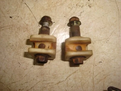 1983 83 82? 84? 85 YAMAHA BRAVO BR250 250 RESORTE DE TORSIÓN PLÁSTICO GANCHO TOPE Foto 1 de 4