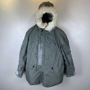 US Military Vintage 85 Parka Mens Medium Extreme Cold Weather Coat Faux Fur N-3B - Picture 1 of 12