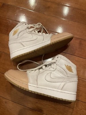 Nike Air Jordan 1 Retro High Dipped Toe AH7389-107 Size 6.5 Basketball Shoe - Image 1 of 4