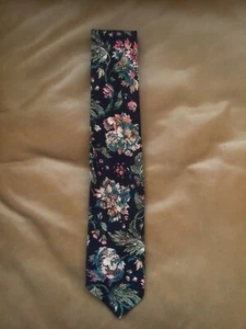 Polo Ralph Lauren Made in USA Vintage Flioral Print Silk Tie in Navy (multi) - Picture 1 of 2