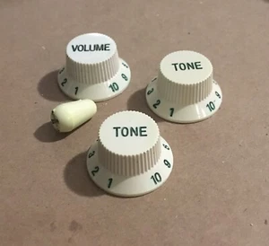 3 pomelli vintage Strat caratteri verdi pergamena invecchiati bianco reliquia parafango senza raggi - Foto 1 di 6