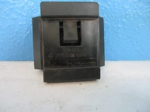 Mercedes W201 - 190 E- 2.0 L - Stoßstange Halter Hinten 2018800114 (HK128) - Picture 1 of 4