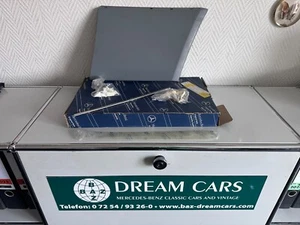 NUEVO NOS Mercedes W124 S124 Saccobrett revestimiento DERECHA Fender Trim Cover RH OE - Imagen 1 de 24