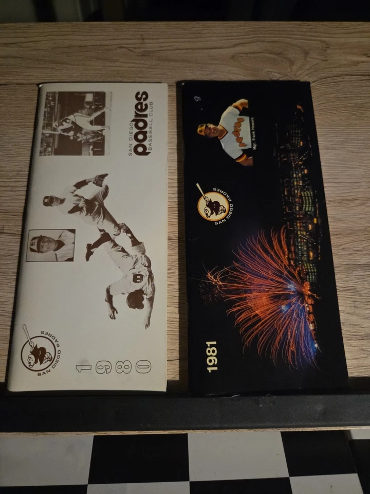 1980/81-Lot Of 2- MLB San Diego Padres media guide / Fingers / Smith  - Image 1 of 4