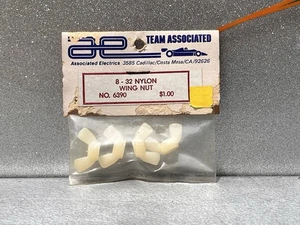 Team Associated 1:10 8-32 Wing Nuts (4) #6390 FACTORY SEALED - Picture 1 of 2