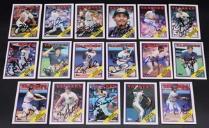 New York Yankees Signed 1988 Topps Lot (17) Ron Guidry/Righetti Auto ZJ18004 - Picture 1 of 5