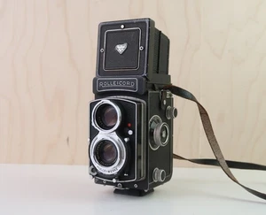 Appareil photo argentique moyen format Rolleicord TLR Xenar 1:3,5/75 (120 films. 6x6 cm.) - Photo 1/9
