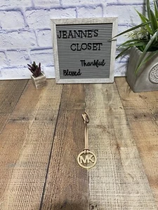 MICHAEL KORS Medallion Hang Charm Key Chain Gold Logo Purse Coat FOB Clip - Picture 1 of 5