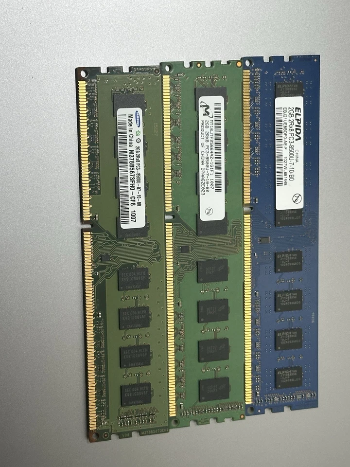 6 GB 3x2GB 2Rx8 PC3-8500U Desktop RAM - Image 1 of 2