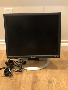 Dell 1905FP VGA And DVI 19 Inch LCD Black Regular Stand Monitor Very Good - Picture 1 of 4