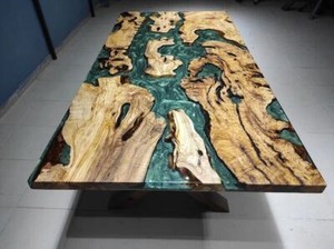 Epoxy Live Beistelltisch / Beistelltisch / Beistelltisch Natural Edge / Einfahrt Tischplatte