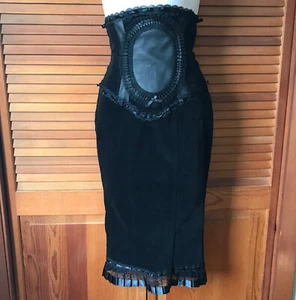 Falda Steampunk Victoriana Gótica Imperio Terciopelo Perdido Lip Service De Colección XS - Imagen 1 de 13