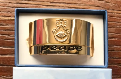 Juego de 2 pulseras brazaletes de mano y "paz" Hamsa Inspired Life tono dorado nuevas en caja Foto 1 de 4