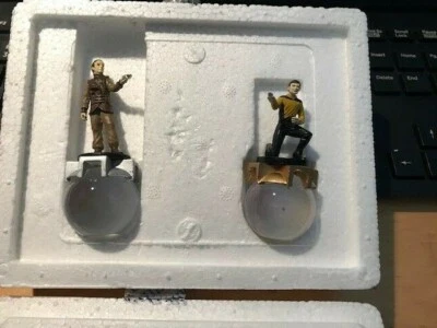Franklin Mint Star Trek Next Generation Chess Pieces / Lore & Starfleet Security - Image 1 of 4