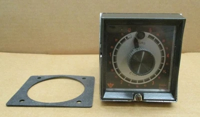 Eagle Signal Controls HP58A6 Timer 5 Hour 120VAC 60 Hz - Image 1 of 4
