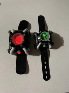 2 Playmates 2007 & 2017 Ben 10 Ten Deluxe Omnitrix Interaktive Uhren. Funktionstüchtig! - Bild 1 von 13