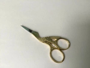 Goldtone Stork Thread Scissors  - Picture 1 of 2