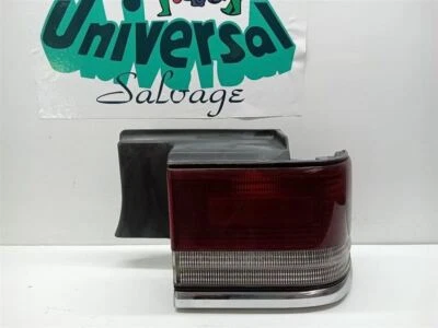Luz trasera de pasajero Plymouth Acclaim 1990  Foto 1 de 4
