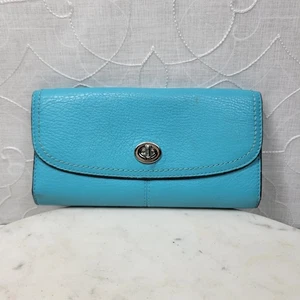 Cartera Coach Tiffany de cuero azul turquesa para chequera con bloqueo giratorio titular de tarjeta de identificación - Imagen 1 de 19