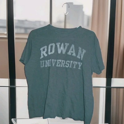 ROWAN UNIVERSITY WOMANS TSHIRT SIZE SMALL BY 47 BRAND - Image 1 of 2