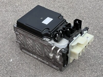 Mercedes-Benz W206 C OEM Battery Storage 48V – A0009825220 - Image 1 of 4