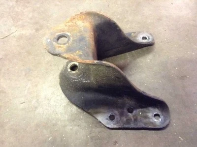 REAR LEAF SPRING FRONT HANGER BRACKET FITS 99 00 01 02 03 04 05 06 07 FORD F250 - Imagem 1 de 4