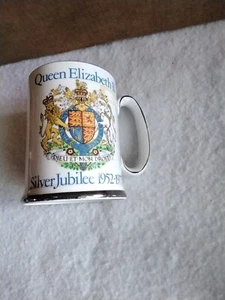 Queen Elizabeth II Silver Jubilee 1952-1977 Mug / Tankard Vintage - Picture 1 of 9