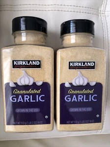 2 X Kirkland Signature Granulated California Garlic, 18 oz (510g) - Picture 1 of 2