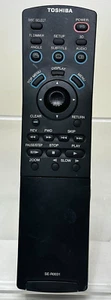 Toshiba Remote Control SE-ROO31 TV Black - VG - Picture 1 of 5