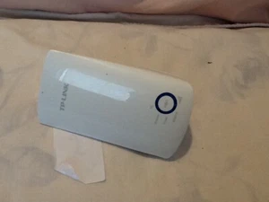 TP-Link 300Mbps Uniwersalny przedłużacz zasięgu WiFi TL-WA850RE(UK) v 1.24.Ref:CD_6 - Zdjęcie 1 z 5